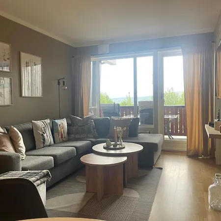 Central, Cozy & Pet-friendly Leilighet *