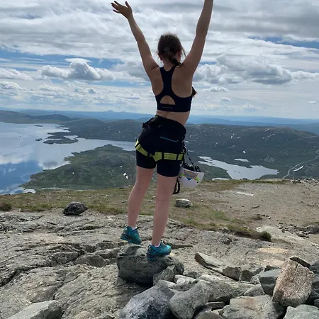 Central, Cozy & Pet-friendly アパート *